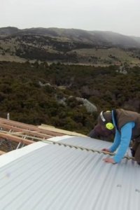 Grand Designs New Zealand – S01E07 – Wanaka: Straw Bale House