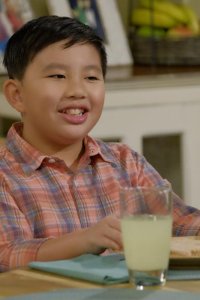 Dr. Ken – S02E01 – Allison’s Career Move