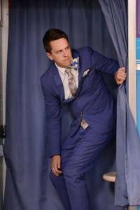 Adam Ruins Everything – S01E15 – Adam Ruins Weddings