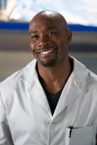 Rosewood – S01E16 – Dead Drops and Disentanglement