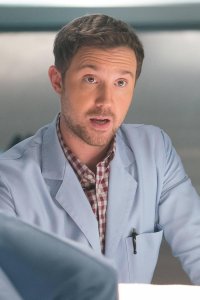 Rosewood – S02E14 – White Matter & the Ways Back