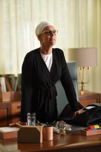 Scream Queens – S02E10 – Drain the Swamp