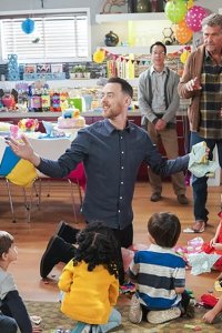 Life in Pieces – S04E06 – Recovery Discipline Psycho Labor