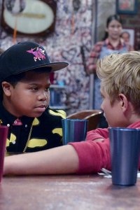 Game Shakers – S01E08 – Lost on the Subway
