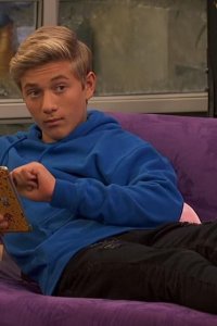 Game Shakers – S03E01 – Babe Loves Danger