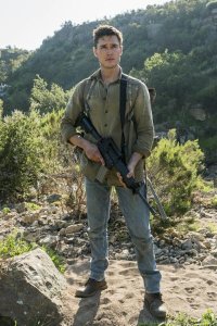 Fear the Walking Dead – S03E07 – The Unveiling