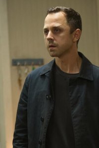 Sneaky Pete – S01E09 – The Turn