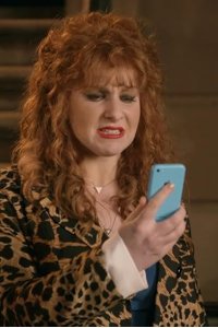 Difficult People – S01E01 – Library Water