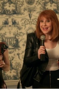Difficult People – S01E04 – The Courage of a Soldier