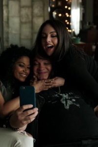Sex & Drugs & Rock & Roll – S02E03 – Cool for the Summer
