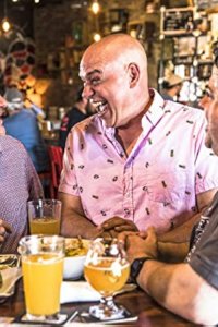 Burgers, Brew and ‘Que – S06E05 – Smoked, Stuffed and Smothered