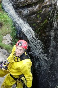 Britain Beneath Your Feet – S01E01 – Building Britain