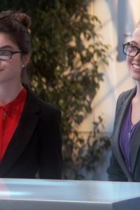 Best Friends Whenever – S01E08 – Back to the Future Lab