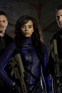 Killjoys – S01E01 – Bangarang