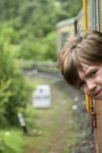 Big Crazy Family Adventure – S01E08 – Leg 8: Toy Trains and a Fever