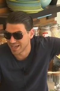 Love Island – S01E02 – Episode 2