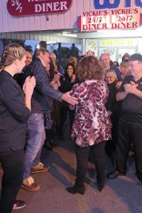 American Diner Revival – S02E14 – From a Blank Box to 70s Spectacular