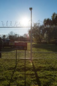 Between – S01E01 – School’s Out
