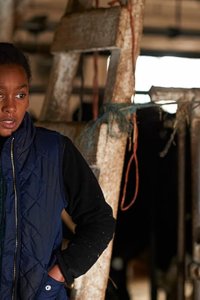 Between – S01E03 – Crossing Lines