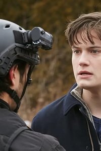 Between – S02E06 – Don’t Look Back