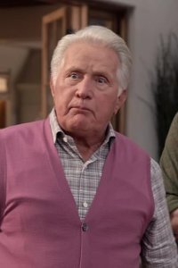 Grace and Frankie – S07E06 – The Wire