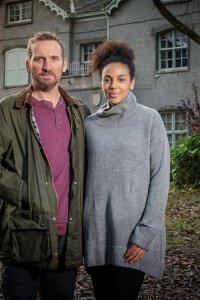 Safe House – S01E01 – Episode #1.1