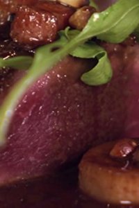 Man Finds Food – S02E06 – Cloak and Dagger