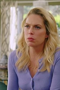 Barely Famous – S02E05 – Love & Upton