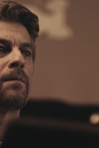 In an Instant – S03E02 – Deliver Us from Evil