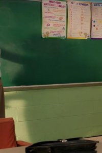 Unbreakable Kimmy Schmidt – S01E06 – Kimmy Goes to School!