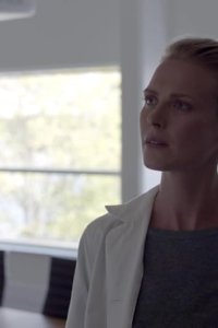 Frikjent – S01E09 – Løgnen
