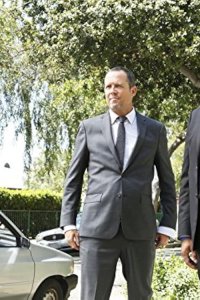 Battle Creek – S01E03 – Man’s Best Friend