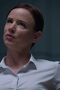 Secrets and Lies – S01E05 – The Jacket