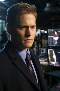 Allegiance – S01E01 – Pilot