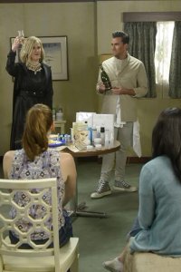 Schitt$ Creek – S01E08 – Allez-Vous