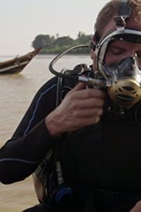 Expedition Unknown – S01E12 – Curse of the Golden Bell
