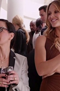 Girlfriends’ Guide to Divorce – S01E02 – Rule #174: Never Trust Anyone Who Charges by the Hour