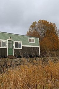 Tiny House, Big Living – S07E09 – Tiny Upcycled Island Home