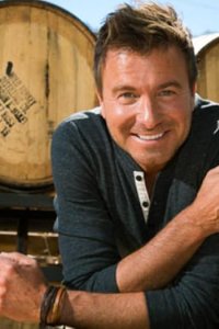 Booze Traveler – S01E15 – Tennessee: Red, White and Booze