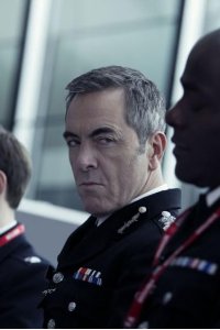 Babylon – S2015E01 – Cravenwood