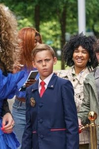 Odd Squad – S04E02 – A Dish Served Odd/Odd Jubilee