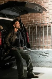 Kingdom – S03E01 – Wolf Tickets