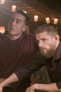 Kingdom – S03E05 – Please Give