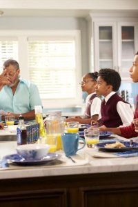 Black-ish – S01E04 – Crazy Mom