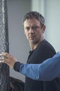 Intruders – S01E07 – The Crossing Place