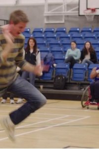 Siblings – S01E01 – Wheelchair Conference