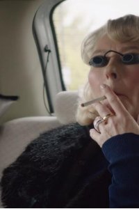 Siblings – S01E04 – Laser Eye Date