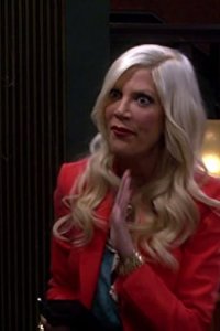 Mystery Girls – S01E03 – Haunted House Party
