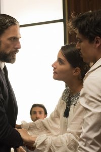 Tyrant – S03E10 – Two Graves