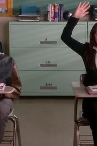 100 Things to Do Before High School – S2015E08 – Change Your Look and See What Happens Thing!